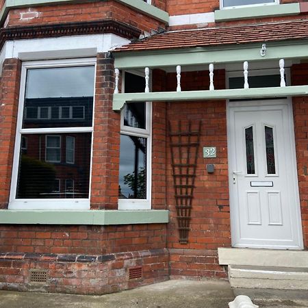 Pass The Keys Amazing, Newly Renovated 5Bedroom House Sleeps 10 Скарбъро Екстериор снимка